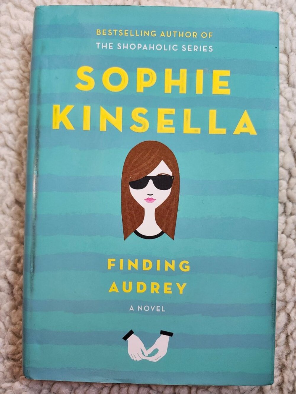 Sophie Kinsella Finding Audrey Hardcover 2015 Doubleday Canada Dust Jacket
